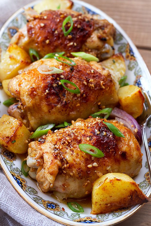 Baked Chicken Receipes
 Baked Garlic Chicken and Potatoes — Eatwell101