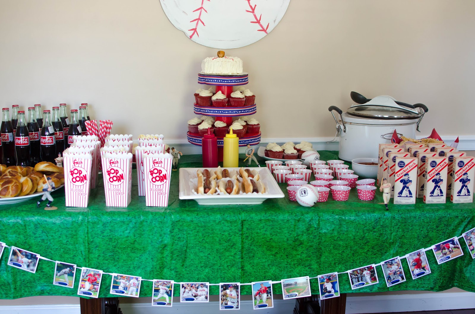 Baseball Themed Birthday Party
 Pink Parsley Smith s Rookie of the Year Birthday Party