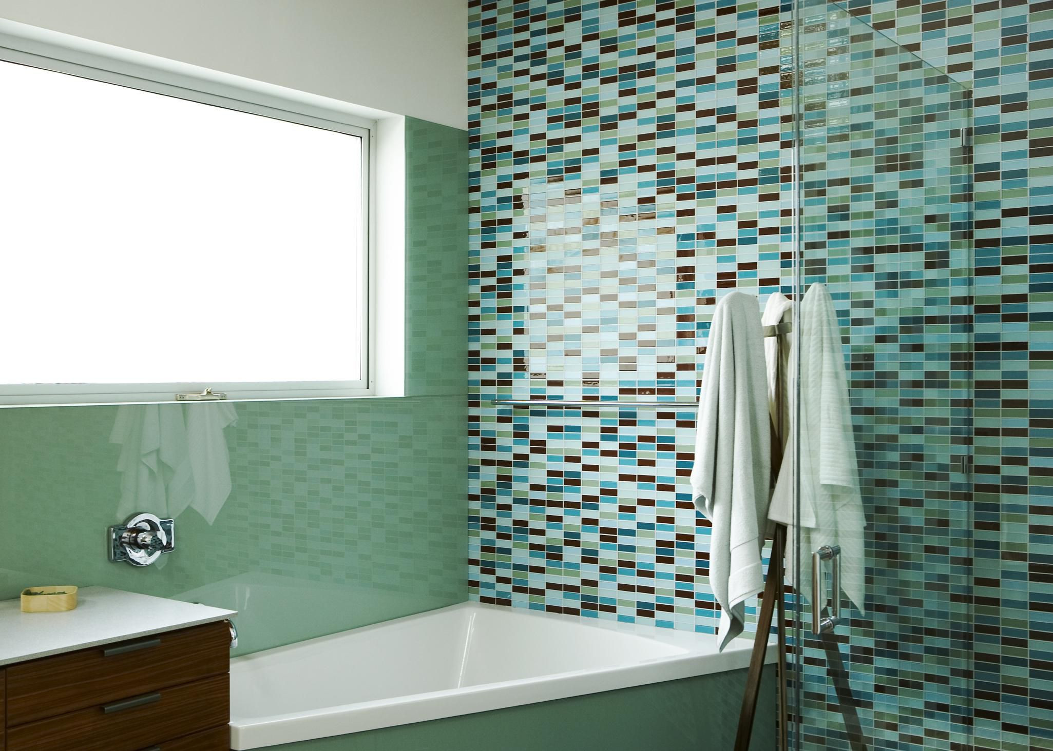 Bathroom Wall Covering Options
 4 Best Bathroom Wall Surface Options