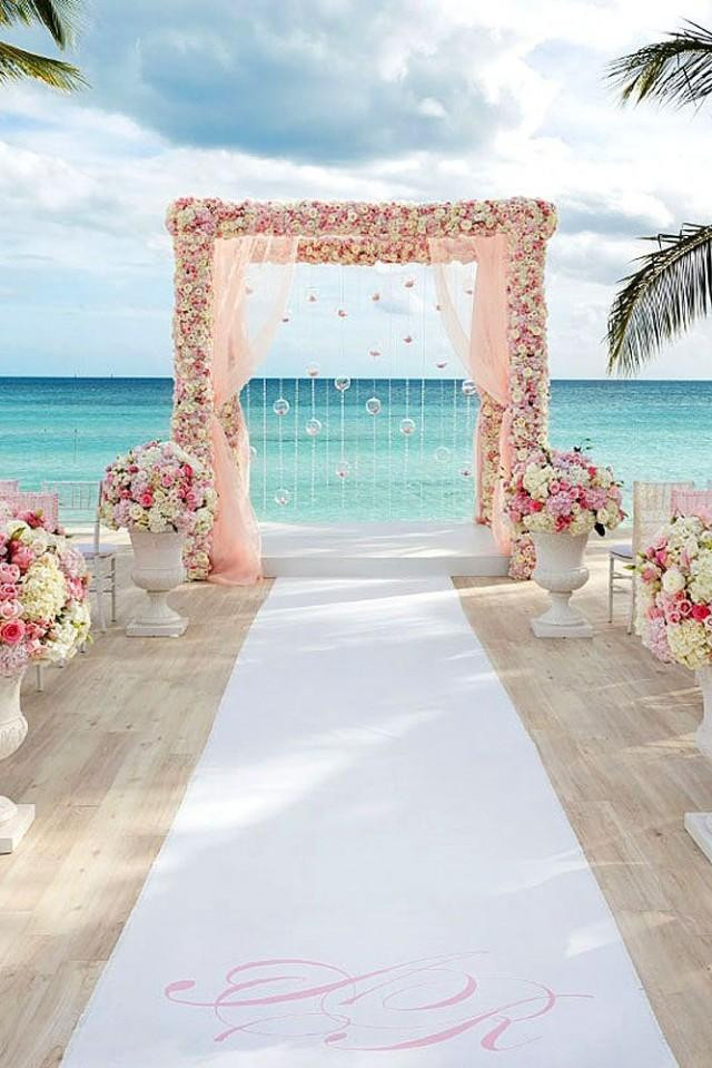 Beach Wedding Theme
 Wedding Theme Gorgeous Beach Wedding Decoration Ideas