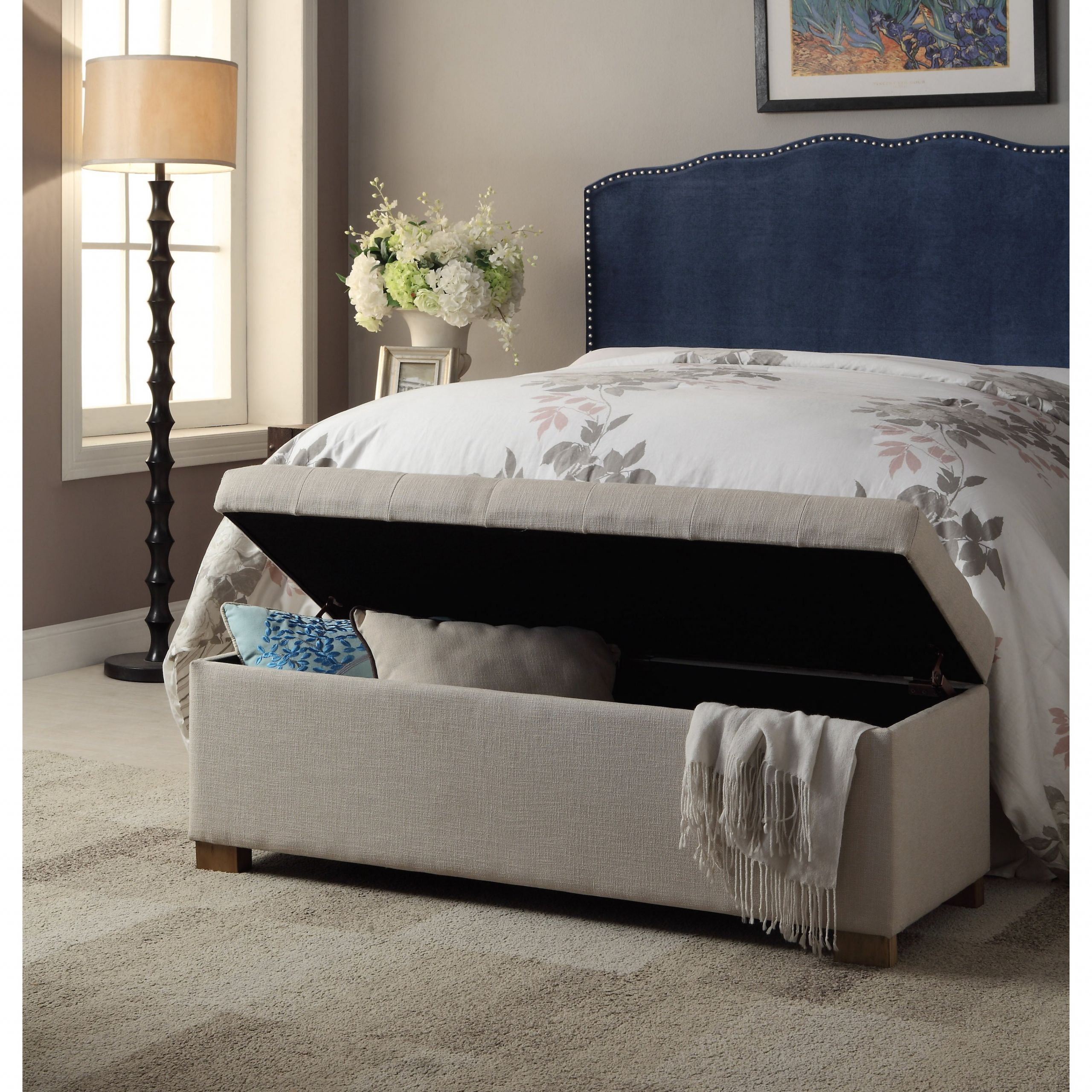 The Role Of A Bedroom Storage Bench In Interior Design