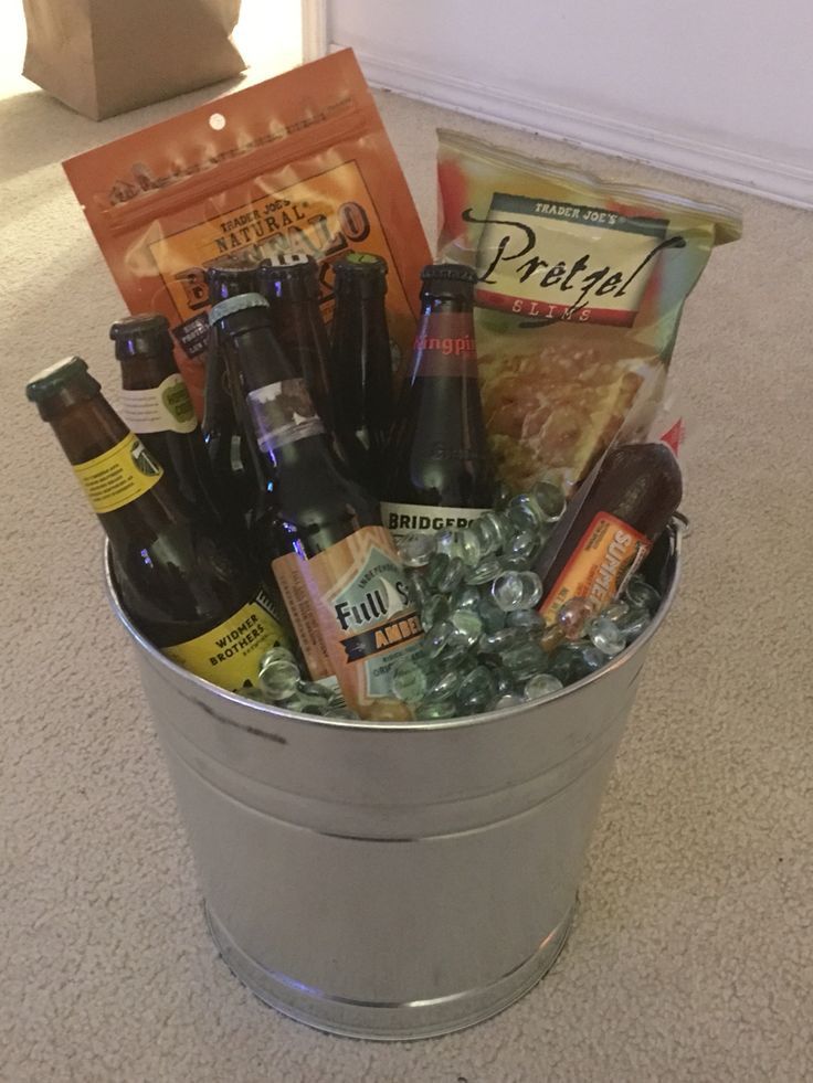 Beer Gift Basket Ideas
 Best 25 Beer basket ideas on Pinterest