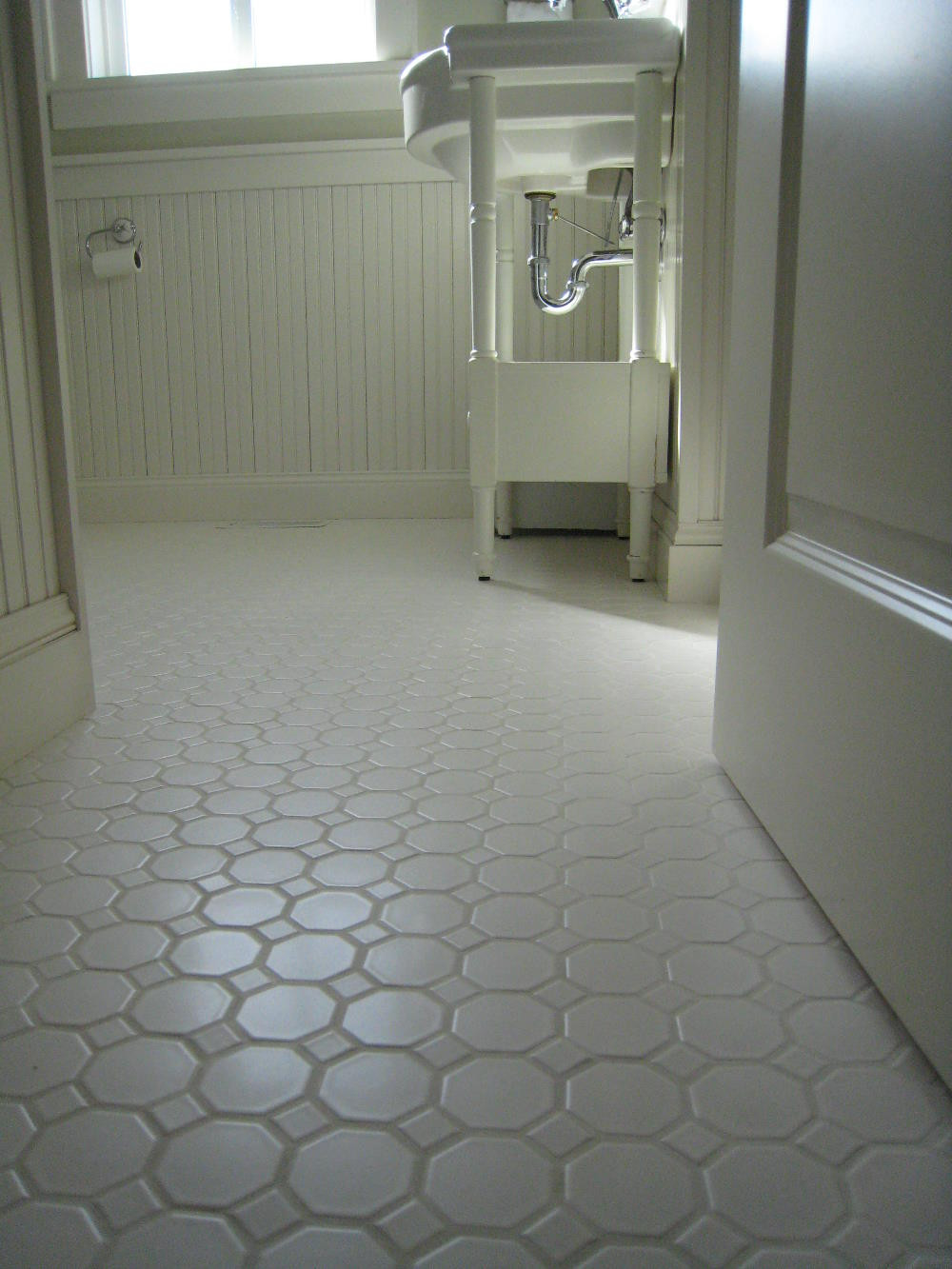 Best Flooring For Small Bathroom
 Best Flooring for Bathroom that Enhance the Sophistication