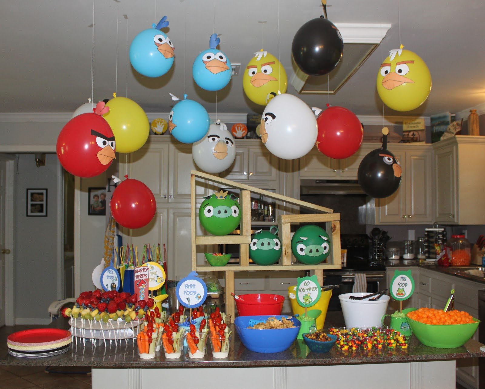 Bird Birthday Party
 Kidspired Creations Angry Birds Birthday Party