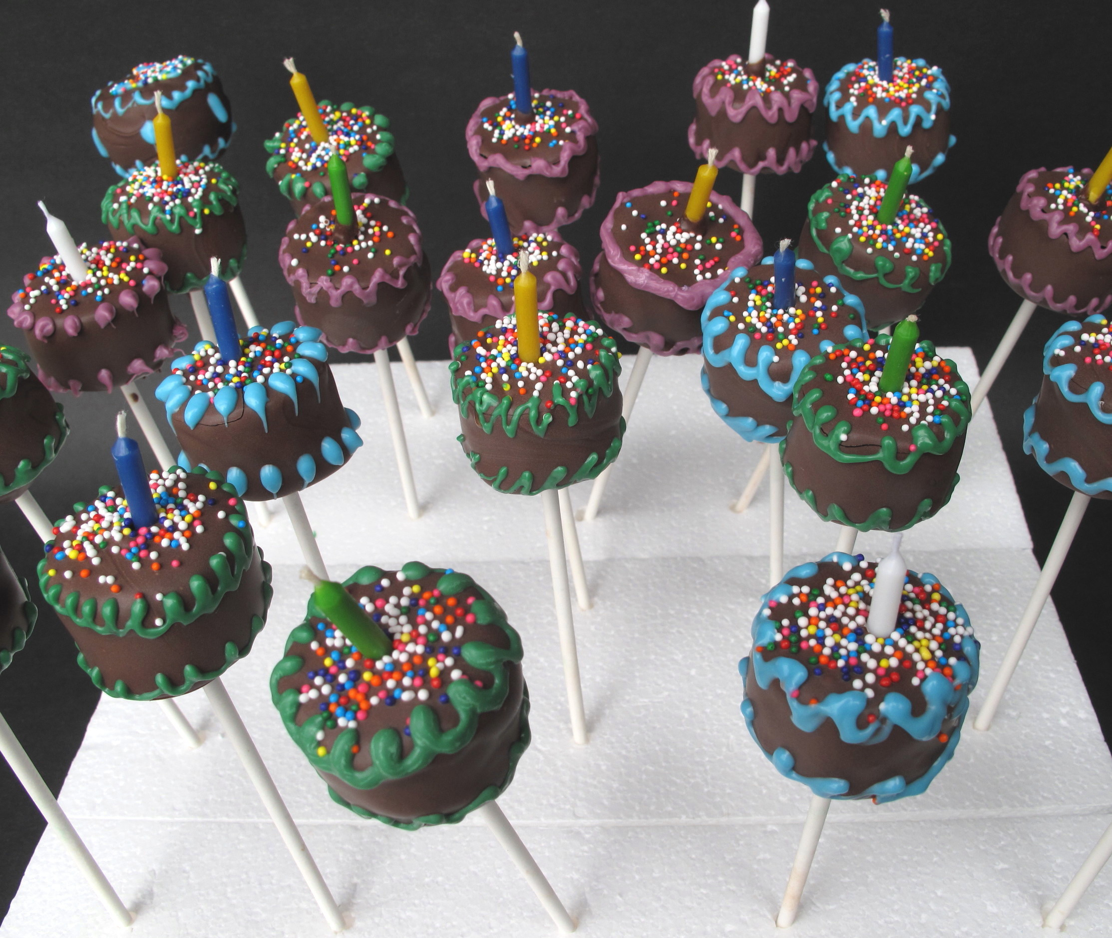 Birthday Cake Pops Recipe
 birthday cake Cake Pops
