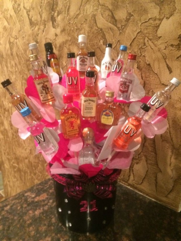 Birthday Party Ideas For 21 Year Old Female
 21st Birthday Gift Ideas