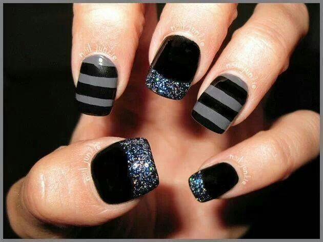 Black And Silver Glitter Nails
 Sparkly Bling Nails