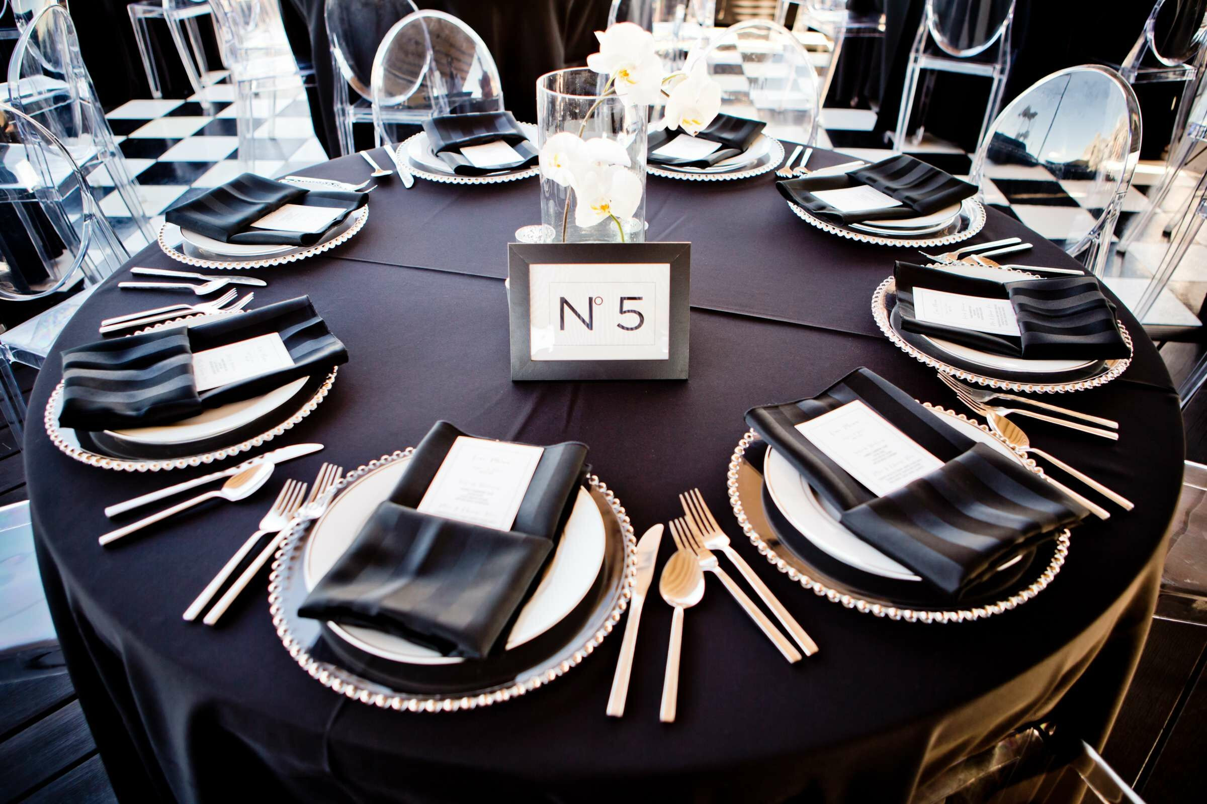 Black And Silver Wedding Decorations
 Black White and Silver Wedding Reception Decor