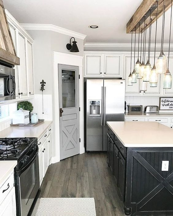 Black And White Kitchen Cabinets
 15 Gorgeous White Kitchens with Coloured Islands