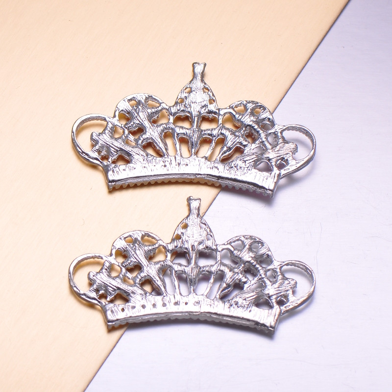 Brooches Design
 Modern Crown Brooch Design To Embellish Wedding Cards