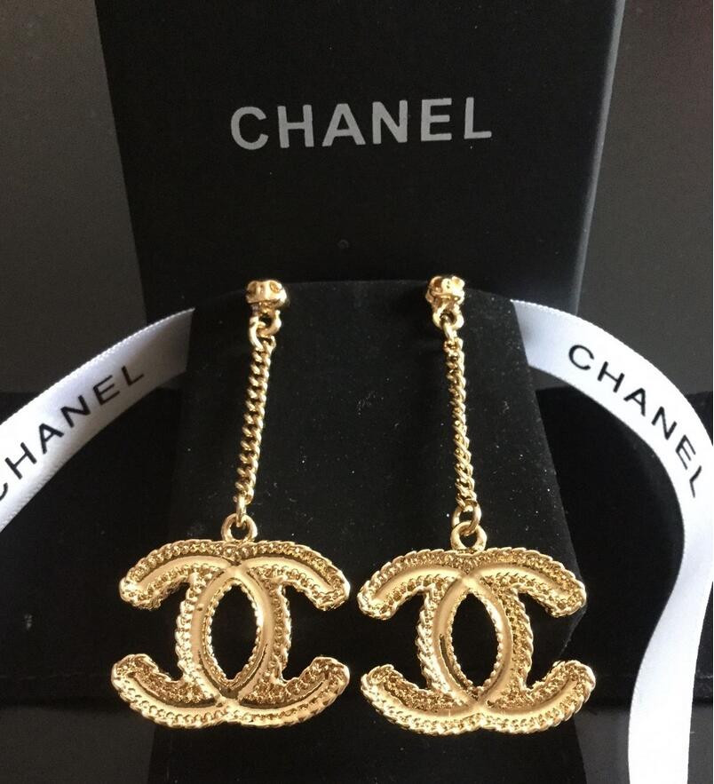 Cheap Chanel Earrings
 2018 Luxury Replica Handbags on sale Louis Vuitton Chanel