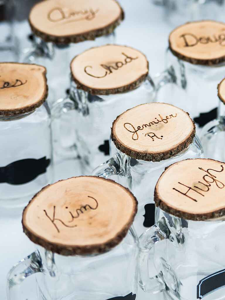 Cheap Wedding Party Favors
 20 DIY Wedding Favors for Any Bud