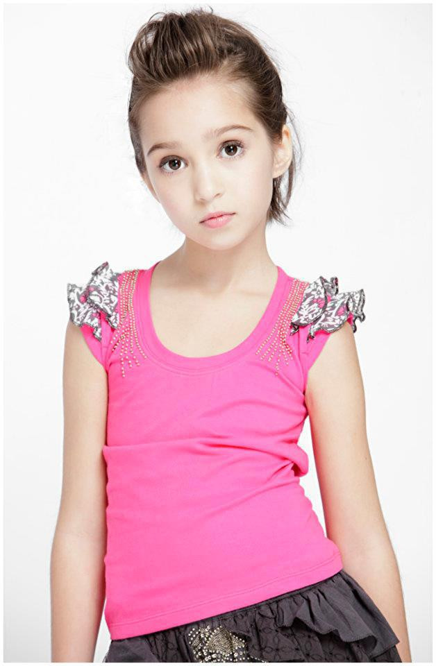 Child Fashion Model
 Child Model Magazine Names Think Pink Model of the Year