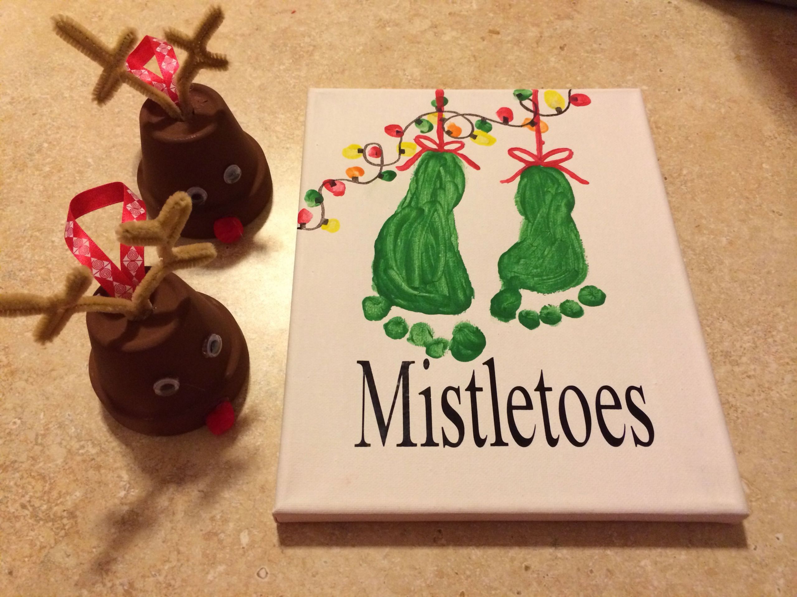 Christmas Craft Ideas Toddlers
 Christmas craft kids mistletoes