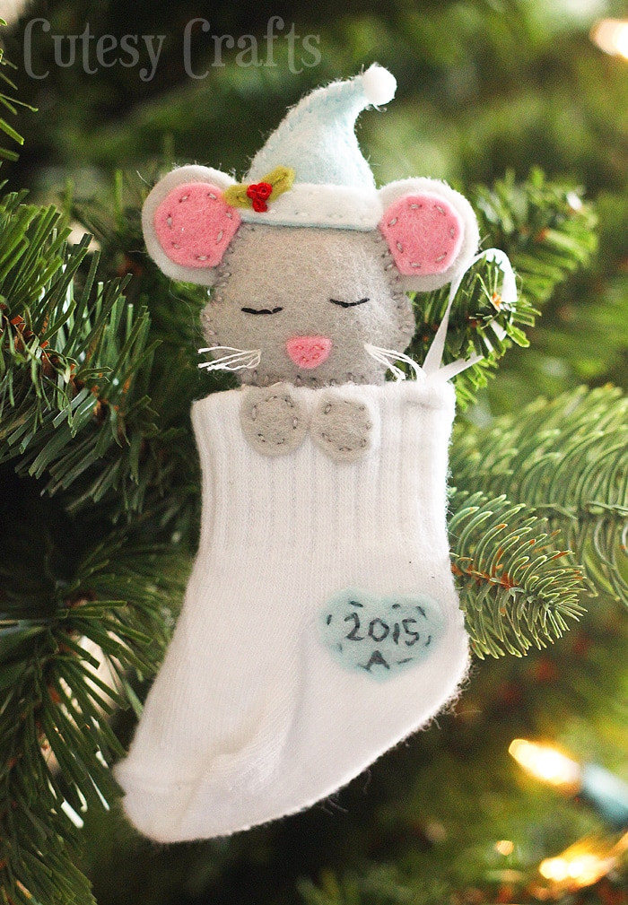 Christmas Crafts For Babies
 Baby Sock DIY Christmas Ornaments Cutesy Crafts