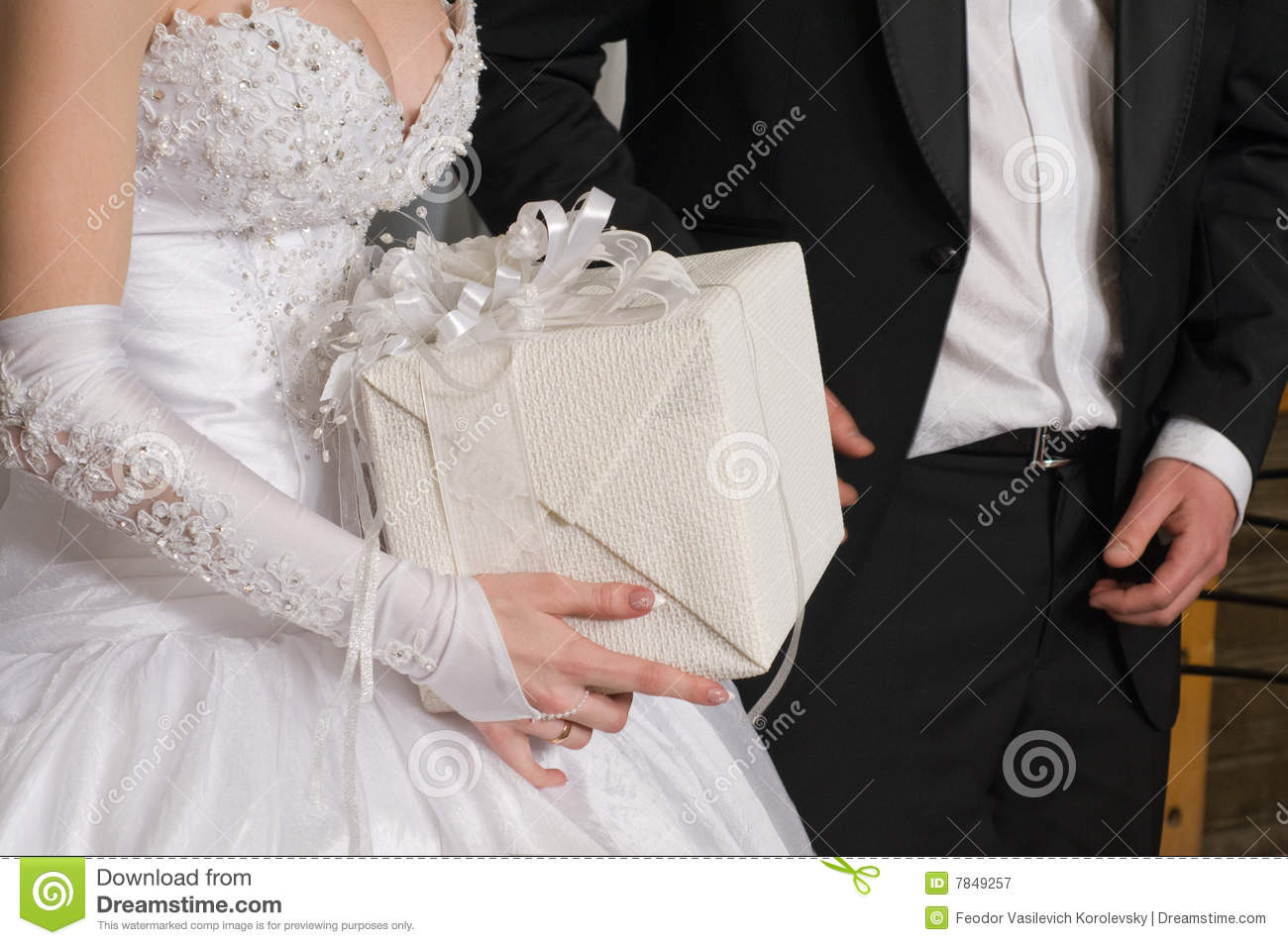 Christmas Gift Ideas For Young Married Couples
 Gift To A Newly married Couple Royalty Free Stock