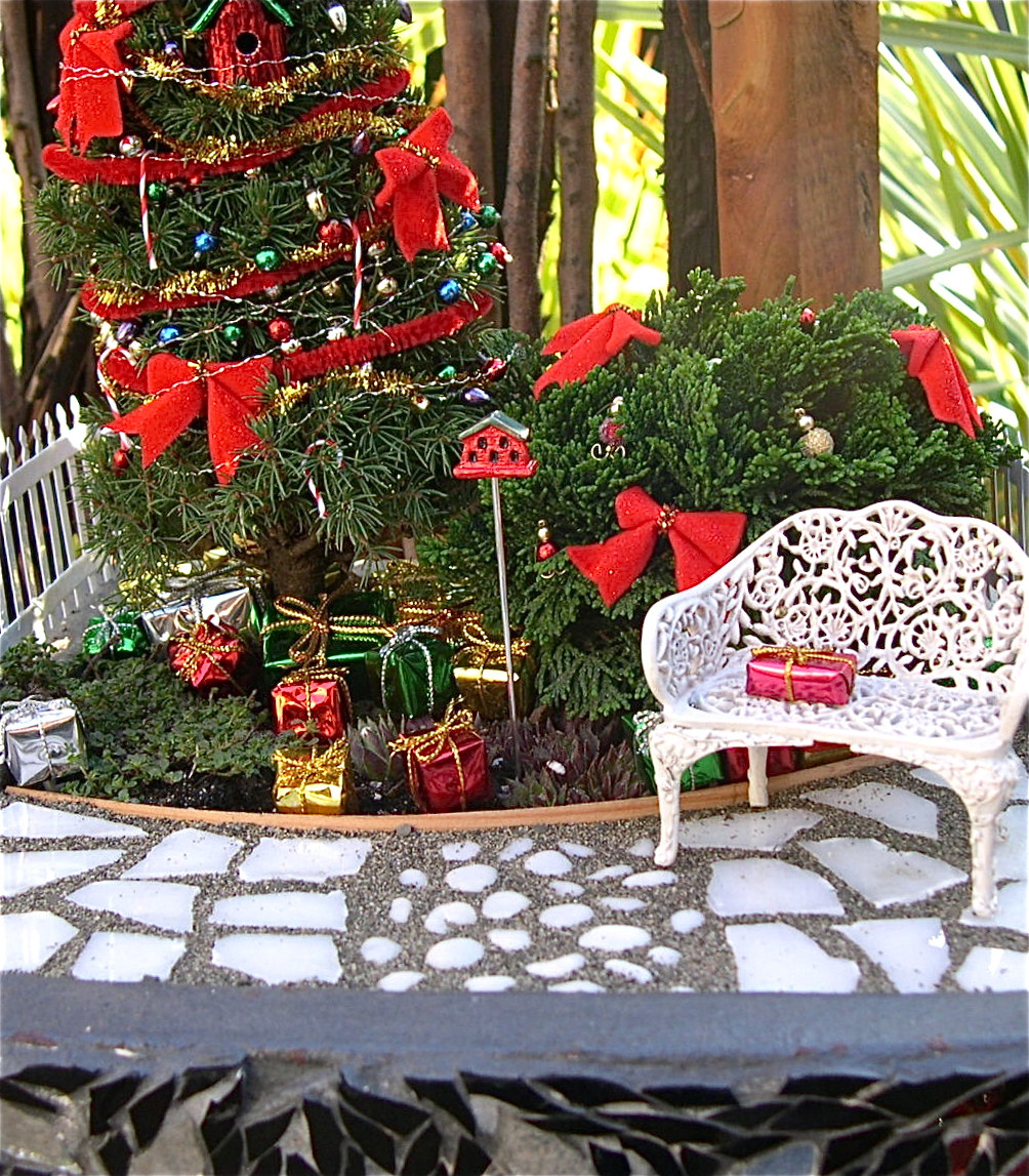 Christmas In The Garden
 My Favorite Miniature Garden Things – The Mini Garden Guru