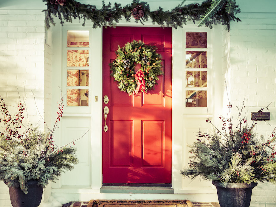 Christmas Outdoor Decorations Ideas
 5 Outdoor Christmas and Holiday Decorating Ideas