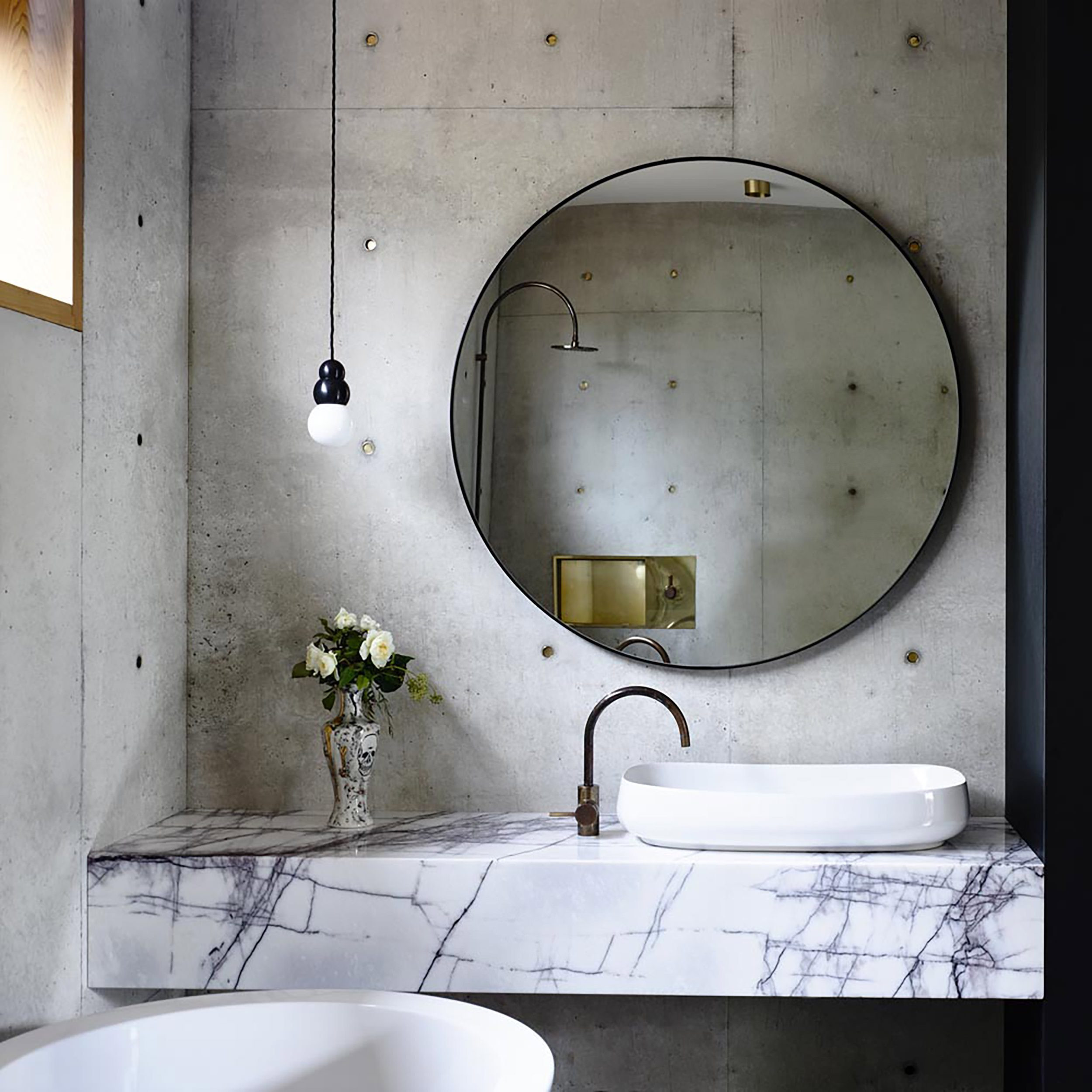Circular Bathroom Mirror
 17 Fresh & Inspiring Bathroom Mirror Ideas to Shake Up