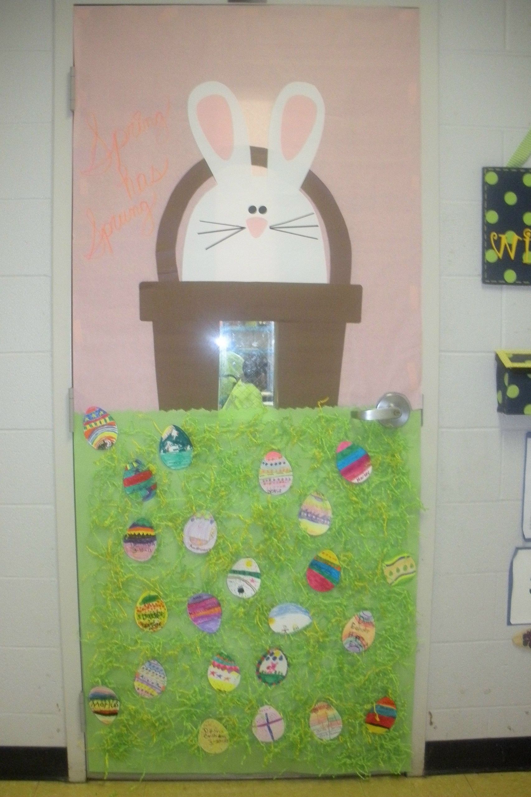 Classroom Easter Party Ideas
 Classe • Décoration de porte • Avril