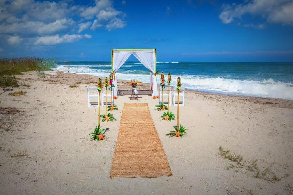 Cocoa Beach Weddings
 Love is a Beach Wedding