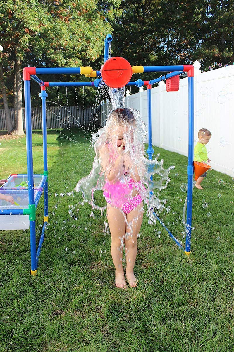 Cool Backyard Toys
 7 crazy lawn sprinklers that will your kids outside