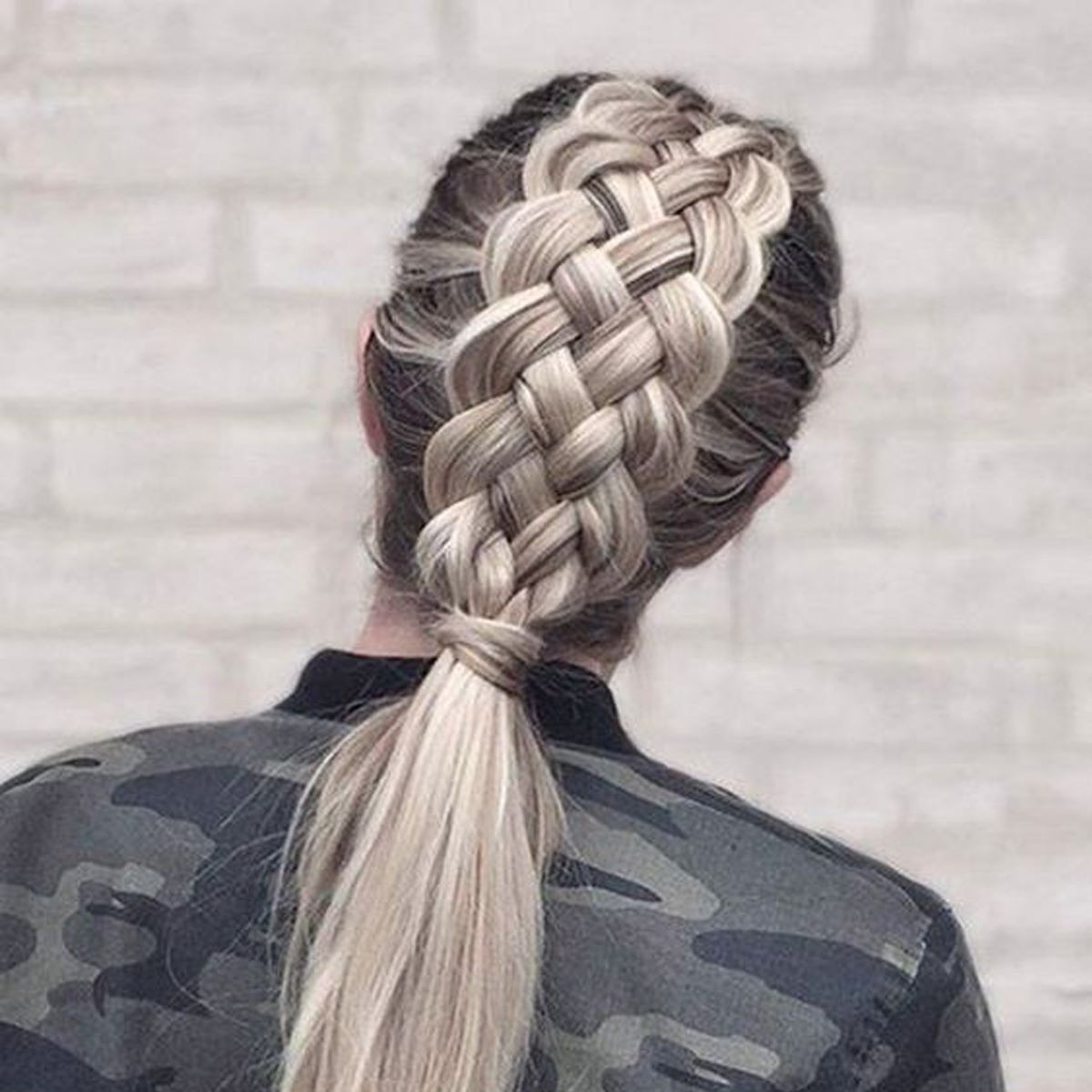 Cool Braid Hairstyle
 Pin by Catherine on Looks in 2018