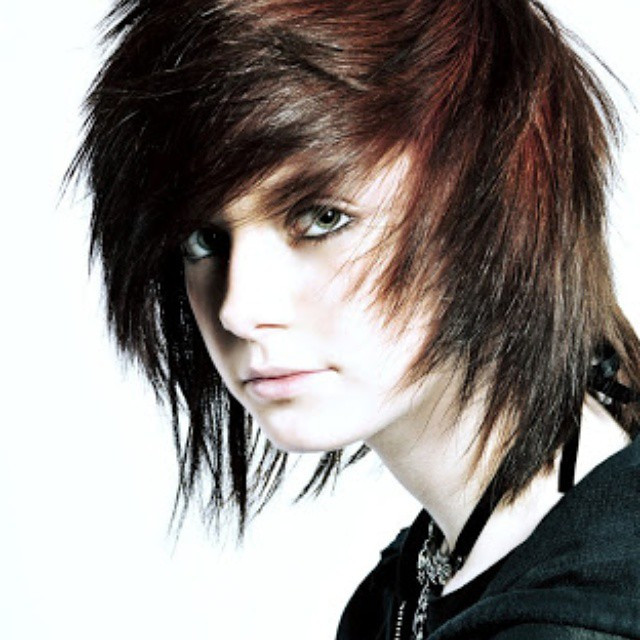 Cool Emo Hair Cut
 40 Cool Emo Hairstyles For Guys Creative Ideas