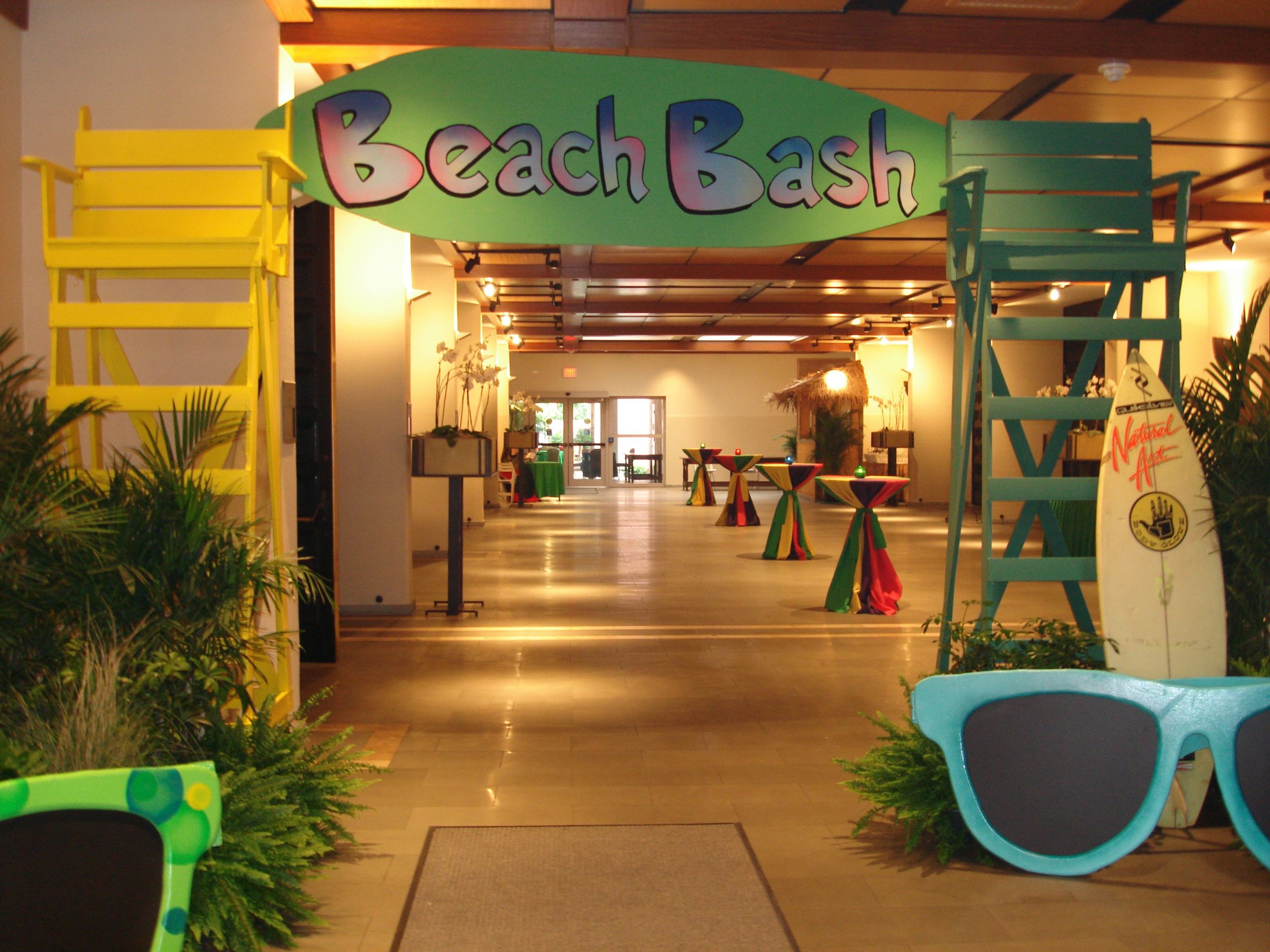 Corporate Beach Party Ideas
 Beach Themed Entryway