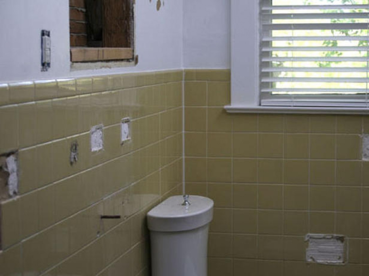 Cover Bathroom Tile Floor
 Livingroomideas cover bathroom tile with wainscoting