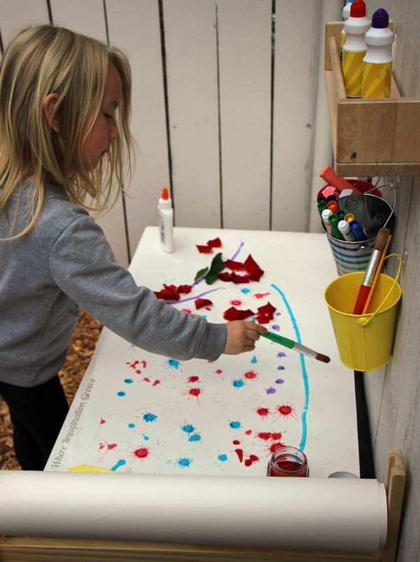 Craft For Preschoolers
 Outdoor Creative Art Station for Kids Where Imagination