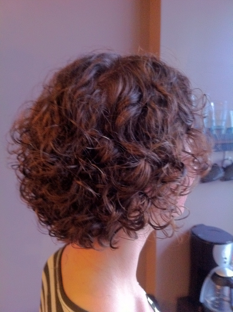 Curly And Wavy Hairstyles
 25 Short Curly Hair With Bangs
