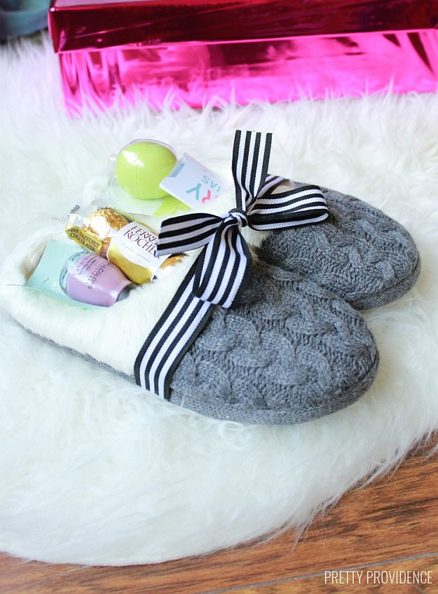 Cute DIY Gifts For Mom
 10 DIY Birthday Gift Ideas for Mom DIY Ready