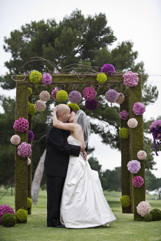 Decorating A Wedding Arch
 Wedding Arches with Flowers Wedding Ideas
