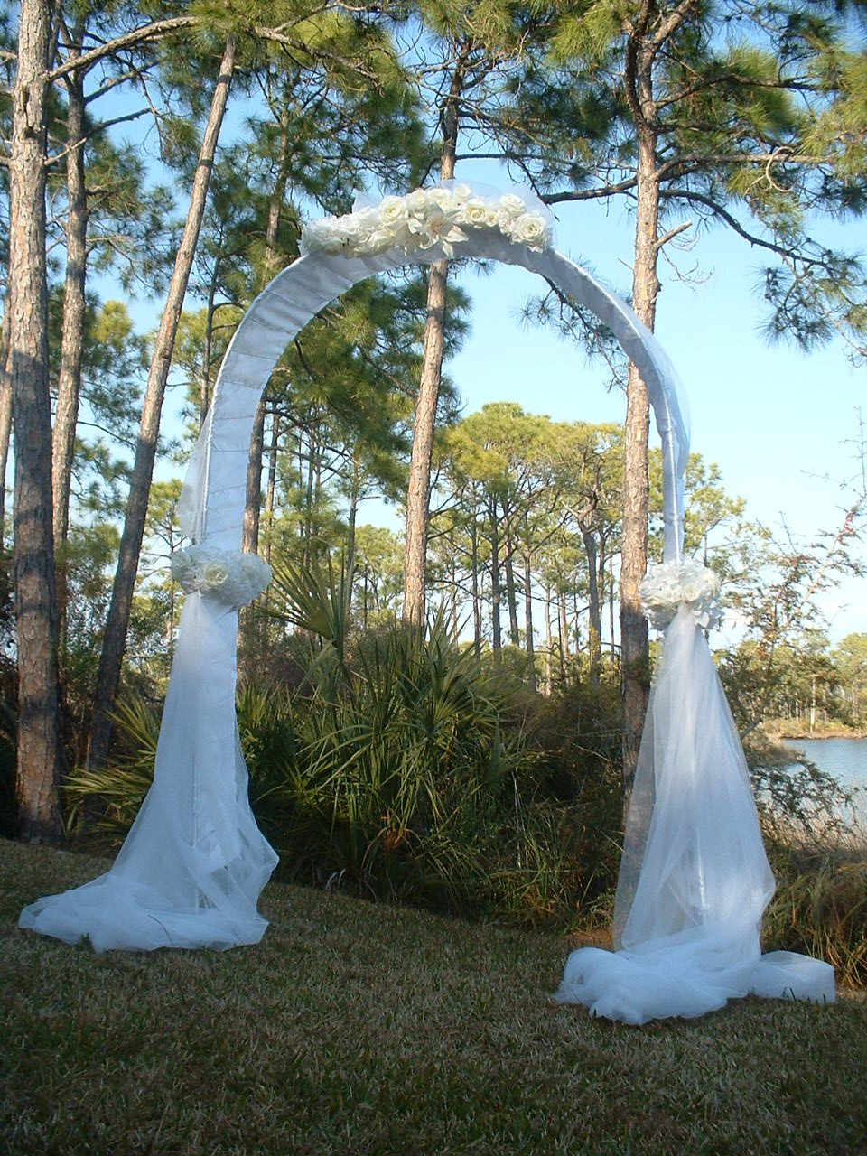Decorating A Wedding Arch
 Unique Floral Arrangement Ideas for Events & Homes