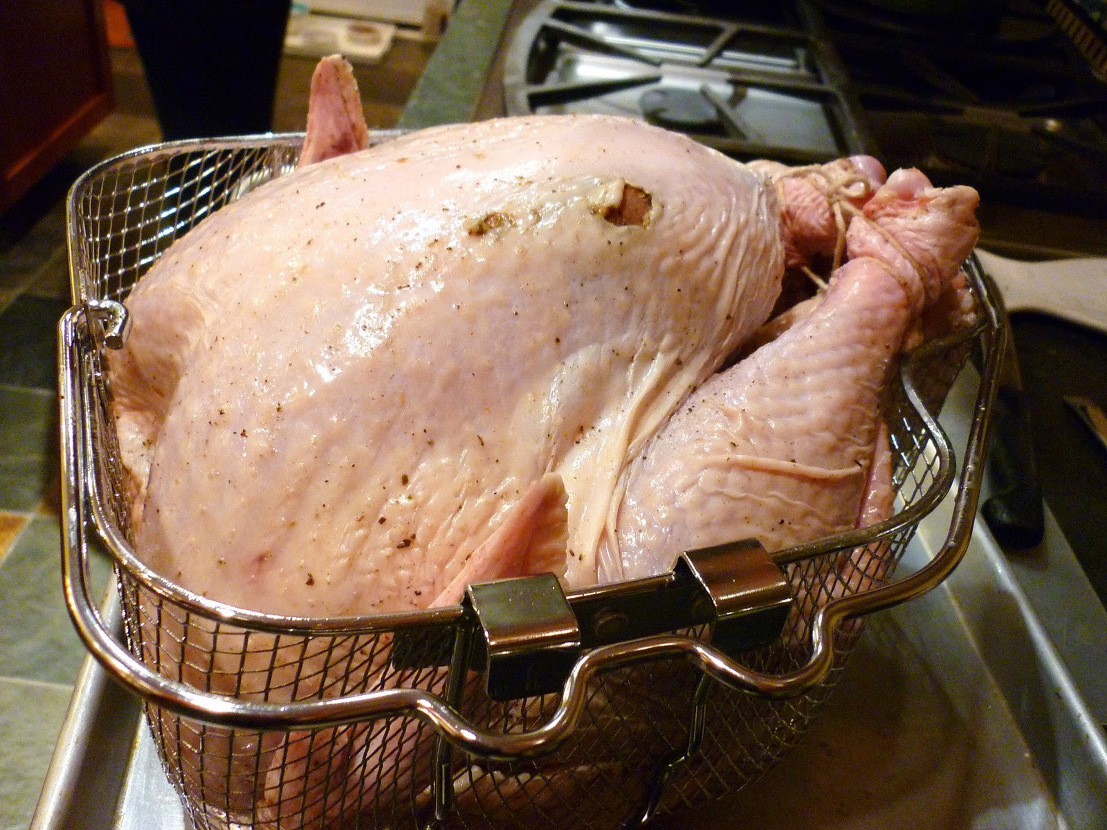 Deep Fried Turkey Brine Or Inject
 KikaEats December 2011
