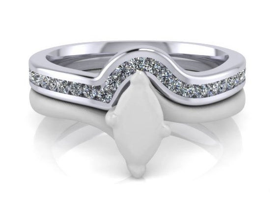Design Your Own Wedding Rings
 Create your own 18ct Gold Diamond Wedding Ring Shaped to fit