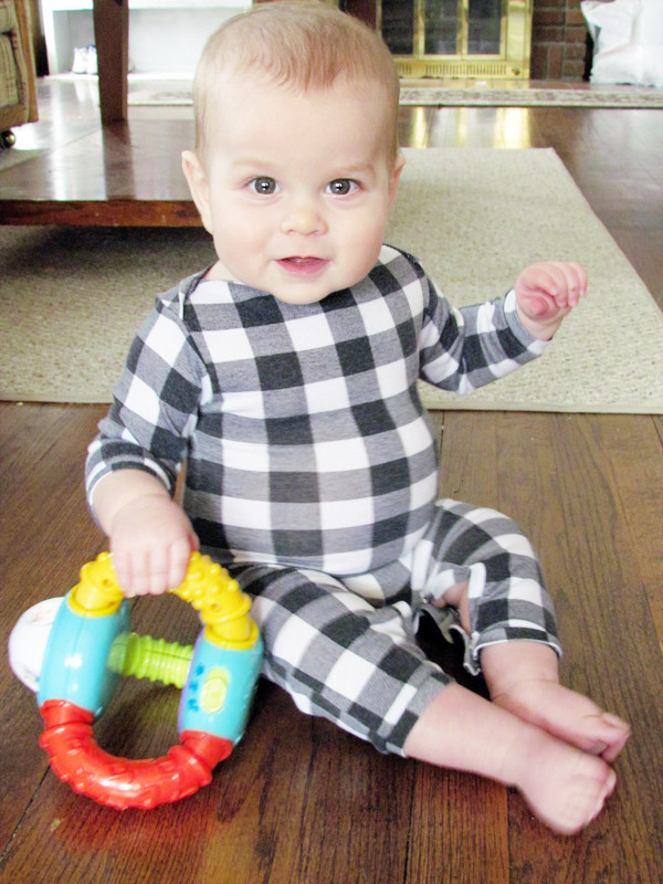 DIY Baby Boy Clothes
 Tangible Artiste Baby Boy Romper Tutorial