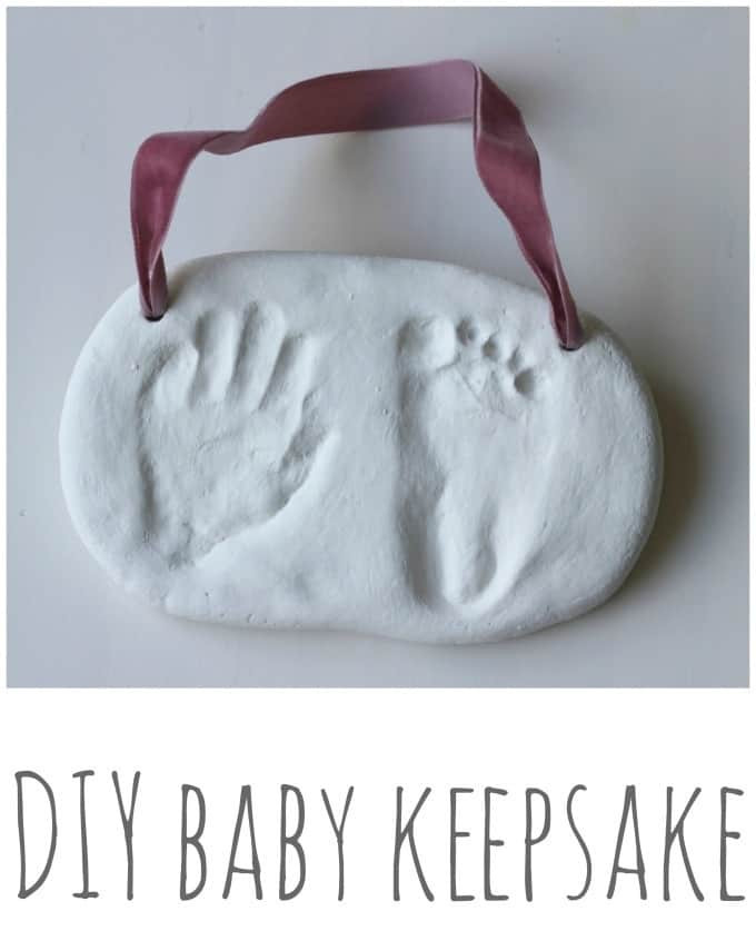 DIY Baby Handprint
 Easy DIY Baby Hand And Foot Prints From Salt Dough