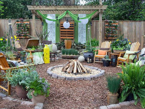 Diy Backyard Gardens
 15 Awesome DIY Backyard Ideas