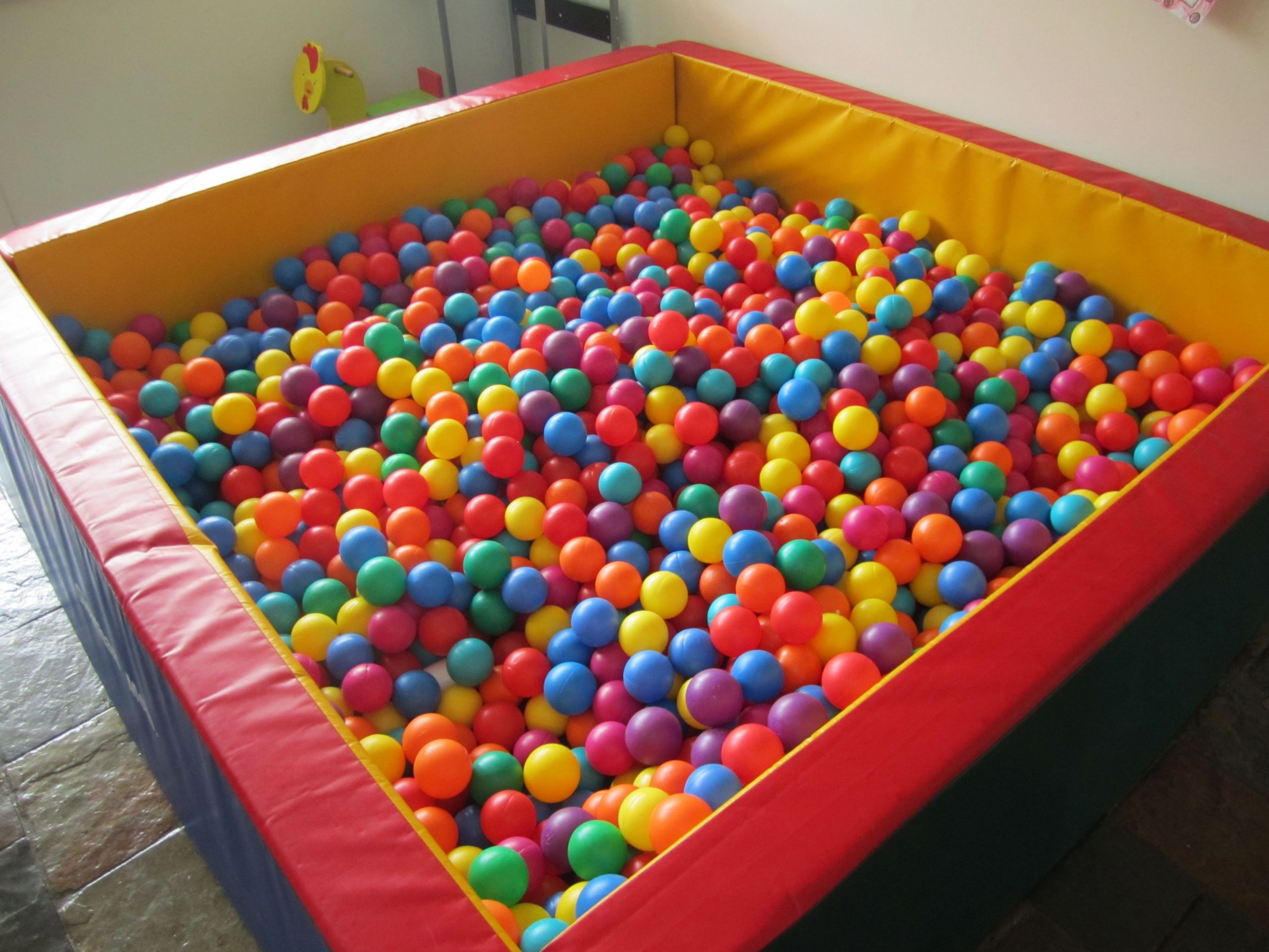 DIY Ball Pit For Toddlers
 Toddler Ball Pit