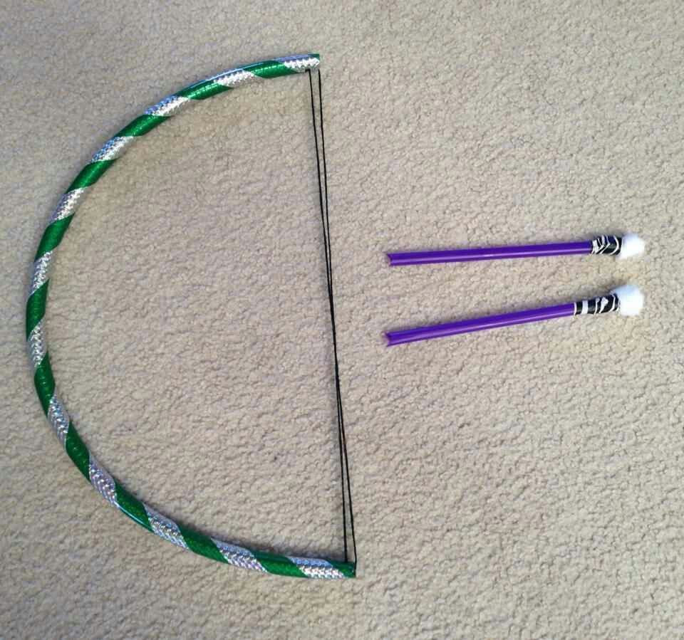 DIY Bow And Arrow For Kids
 DIY Bow and Arrows Mini hula hoop yarn straws and