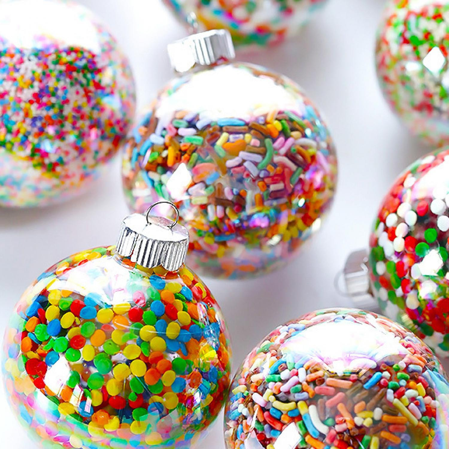DIY Christmas Craft For Kids
 10 DIY Holiday Ornaments Kids Can Help You Make