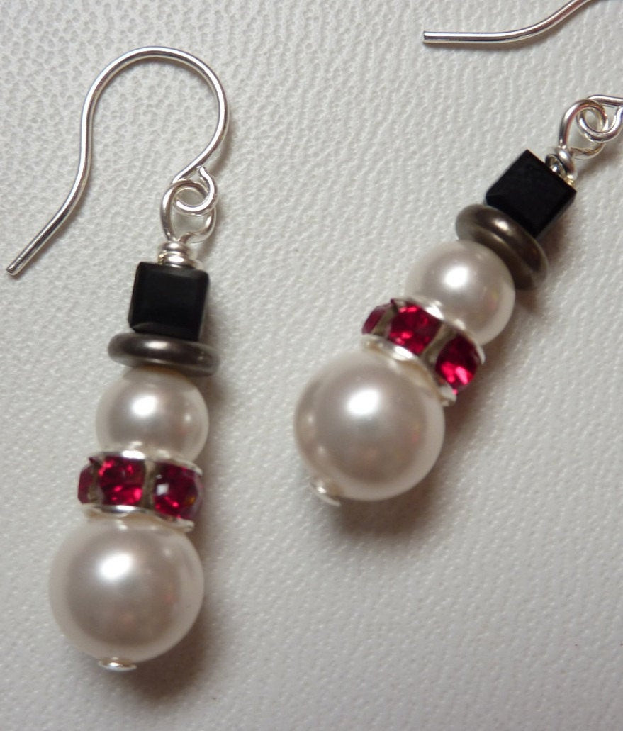 DIY Christmas Jewelry
 Cute Snowman Earrings in Swarovski Pearl and Crystal Weirdly