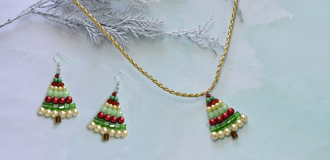 DIY Christmas Jewelry
 DIY Christmas Tree Jewelry with Beads