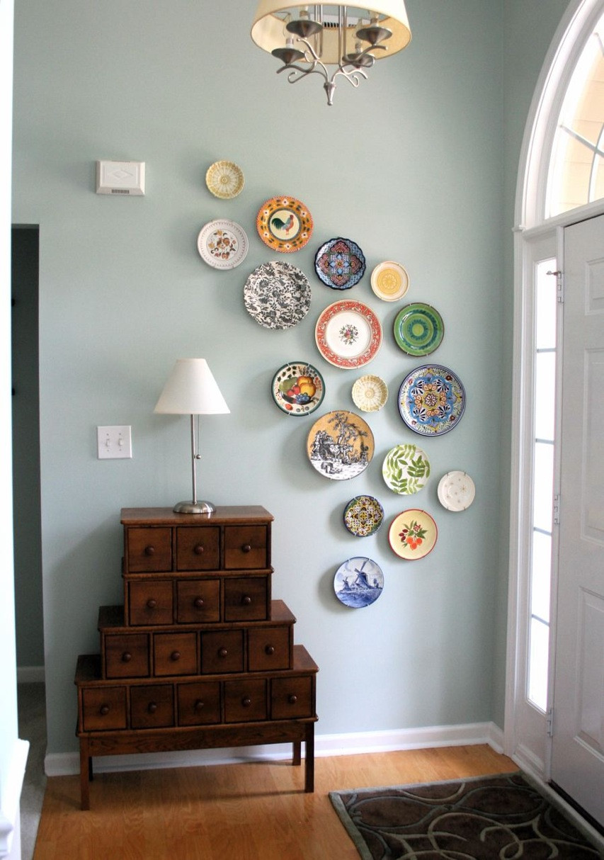 DIY Decorating Blogs
 diy wall art from plates A Pop of Pretty Home Decor Blog