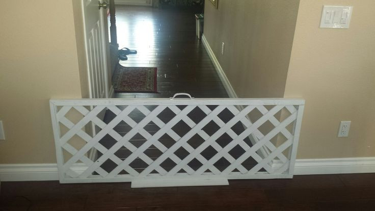 DIY Dog Barrier
 Inexpensive indoor dog barrier fence for wider hallways