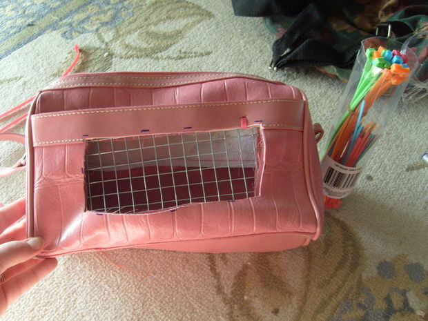 DIY Dog Carrier
 DIY Recycled Small Pet Carrier Backpack Makezilla