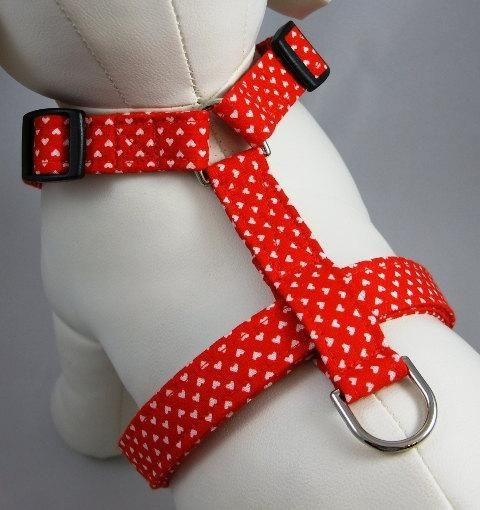 DIY Dog Harness Pattern
 DIY Pets Crafts DIY Dog Harness Queen of Hearts by