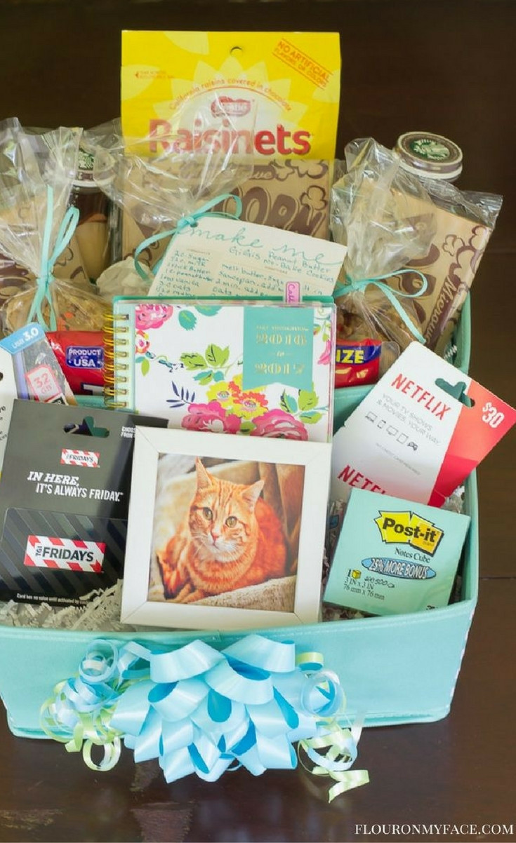 DIY Gifts For College Students
 DIY Back to College Gift Basket Blogger Bests
